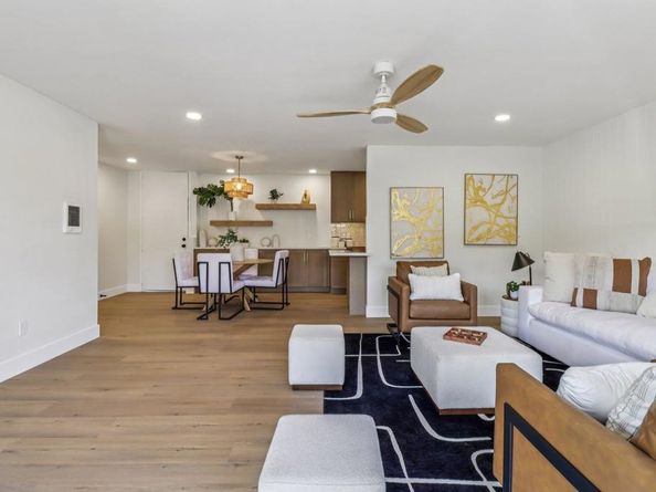 6455 La Jolla Boulevard 122, La Jolla CA 92037