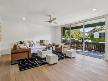 6455 La Jolla Boulevard