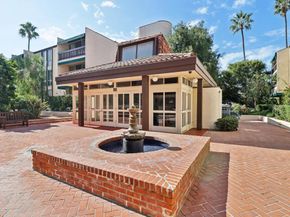 6455 La Jolla Boulevard 122, La Jolla CA 92037