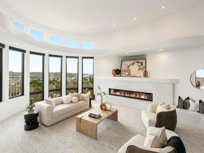 7215 El Fuerte, Carlsbad CA 92009