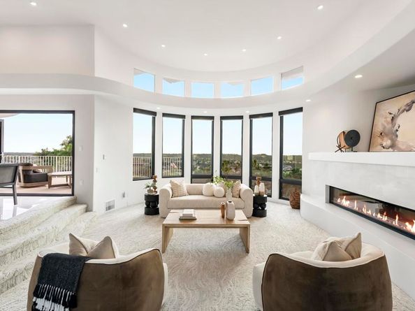 7215 El Fuerte, Carlsbad CA 92009