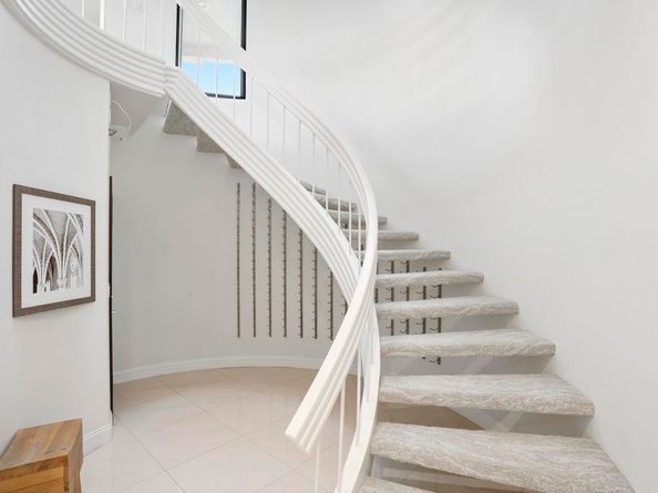 7215 El Fuerte, Carlsbad CA 92009