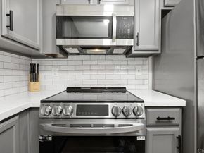 432 Edgehill Lane 177, Oceanside CA 92054