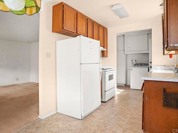 3510 De Leone Road, San Marcos CA 92069