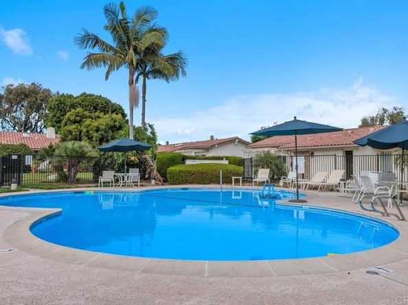 7021 Estrella De Mar Rd, Carlsbad CA 92009