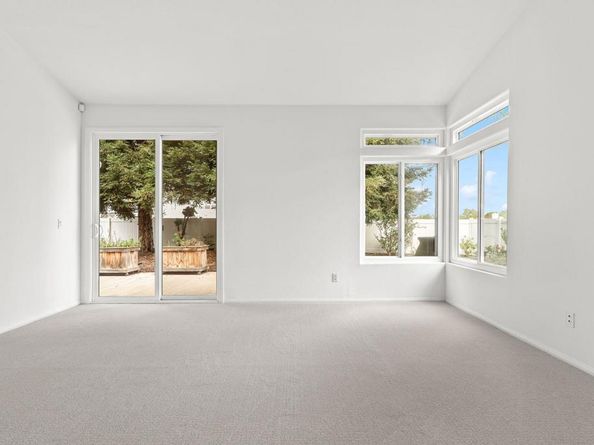 4932 Alameda Drive, Oceanside CA 92056