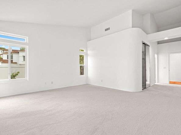 4932 Alameda Drive, Oceanside CA 92056