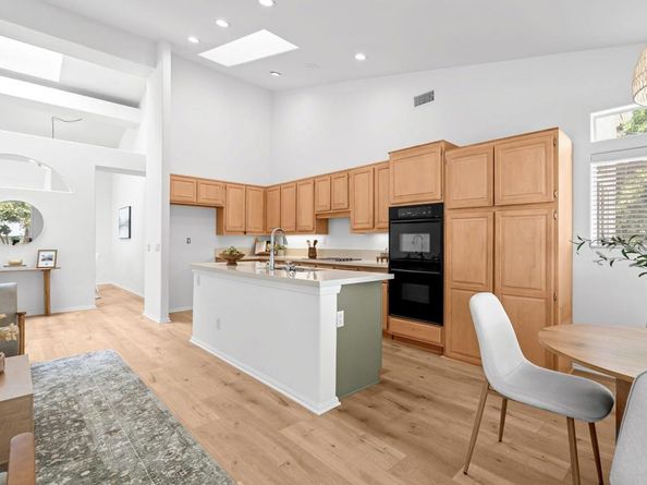 4932 Alameda Drive, Oceanside CA 92056