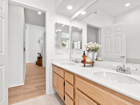 4932 Alameda Drive, Oceanside CA 92056