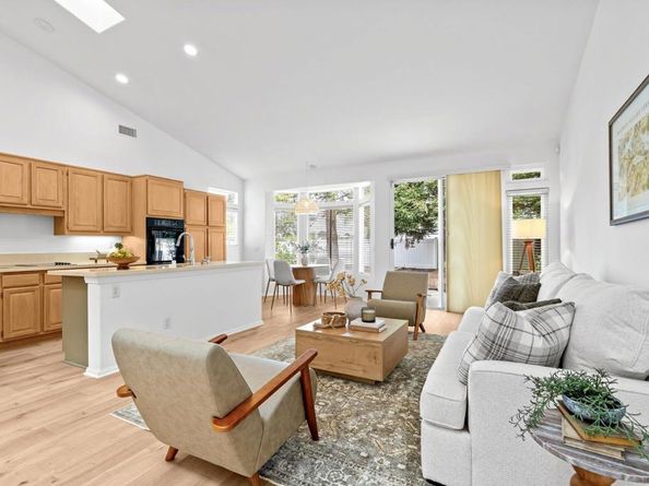 4932 Alameda Drive, Oceanside CA 92056