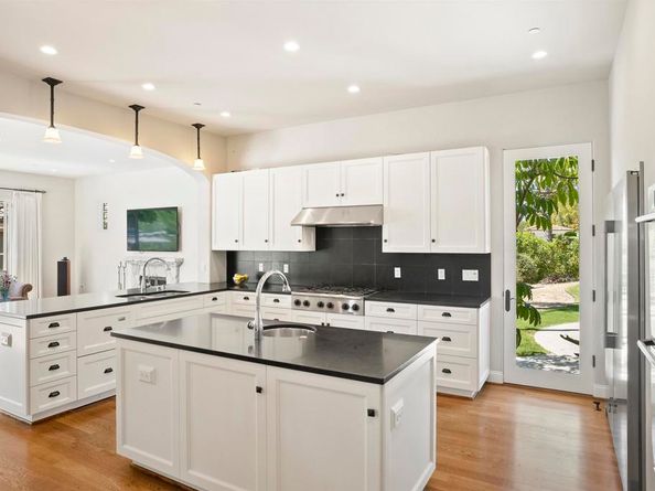 16733 Calle Hermosa, San Diego CA 92127