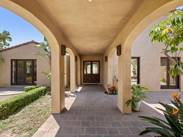 16733 Calle Hermosa, San Diego CA 92127