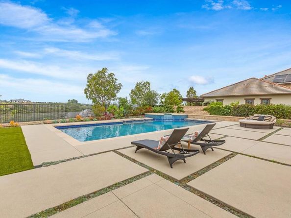 6286 Belmont Trail Ct, San Diego CA 92130