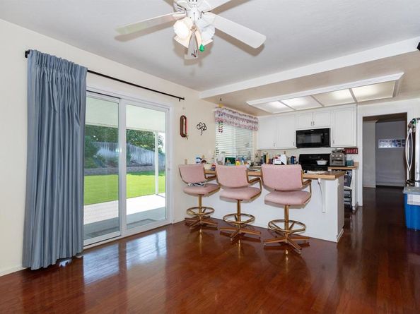 4906 Via Hinton, Carlsbad CA 92008
