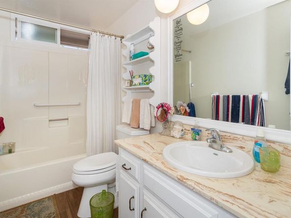 4906 Via Hinton, Carlsbad CA 92008