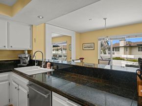 870 Ginger Avenue, Carlsbad CA 92011