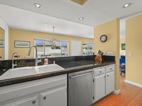 870 Ginger Avenue, Carlsbad CA 92011