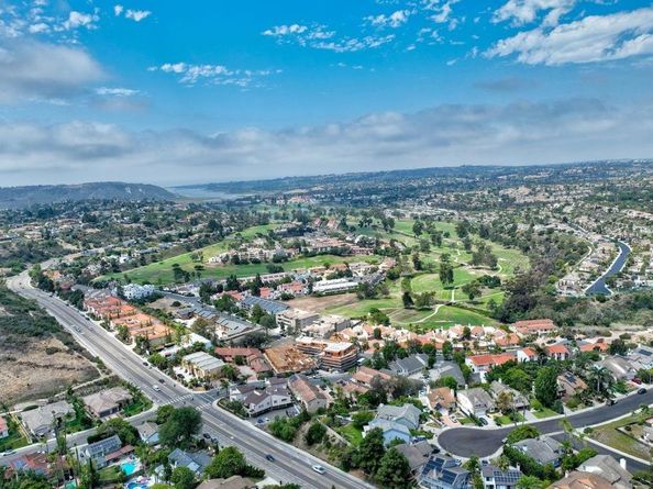7544 Romeria Street, Carlsbad CA 92009