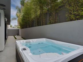 2680 Ocean Street, Carlsbad CA 92008