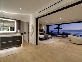 2680 Ocean Street, Carlsbad CA 92008
