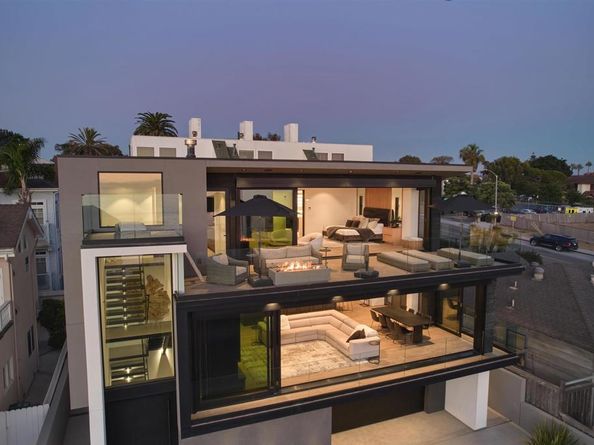 2680 Ocean Street, Carlsbad CA 92008