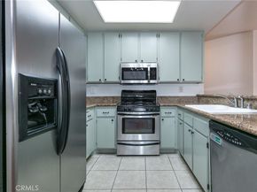 221 S Oak Knoll Avenue 202, Pasadena CA 91101