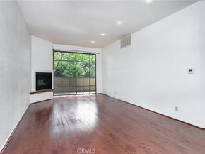 221 S Oak Knoll Avenue 202, Pasadena CA 91101