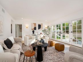 18438 Los Alimos St, Northridge CA 91326