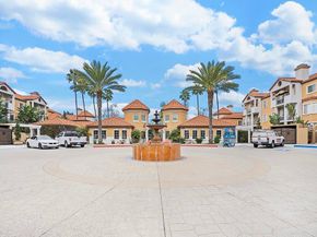 2220 Camino De La Reina 108, San Diego CA 92108