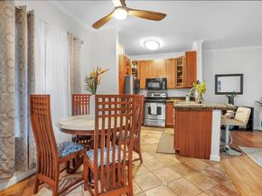 2220 Camino De La Reina 108, San Diego CA 92108