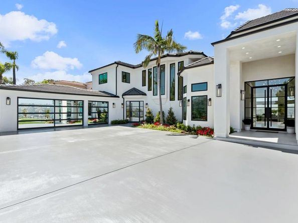 9355 Lavell Street, La Mesa CA 91941