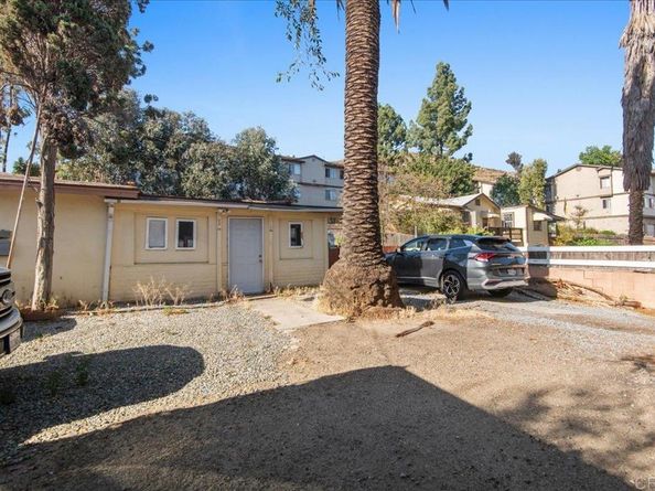 12828 Mapleview St, Lakeside CA 92040