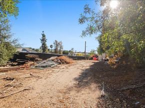 12828 Mapleview St, Lakeside CA 92040