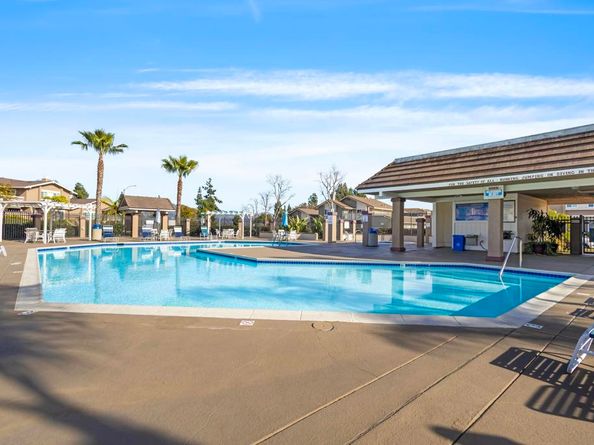 17438 Ashburton Rd, San Diego CA 92128