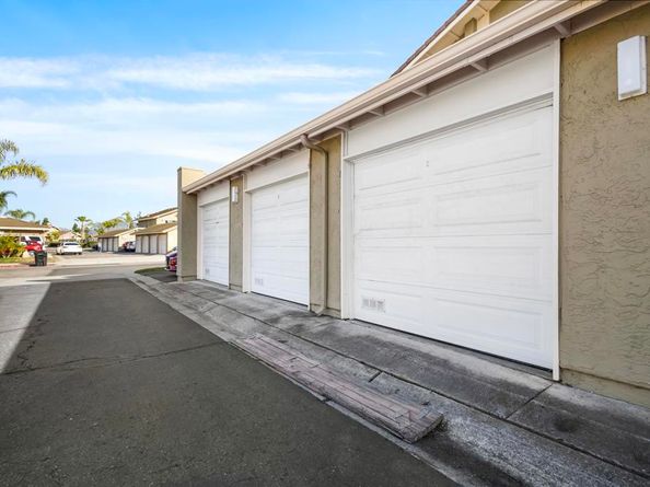 17438 Ashburton Rd, San Diego CA 92128