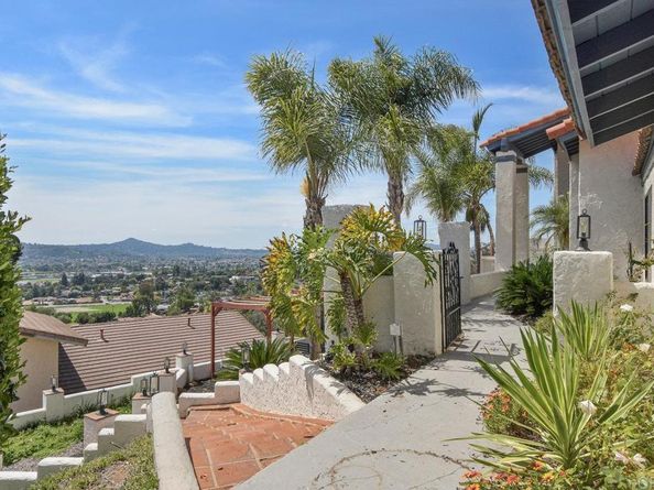 2044 Eula Lane, El Cajon CA 92019