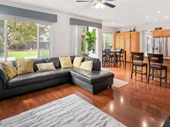 241 Muirfield Way, San Marcos CA 92069
