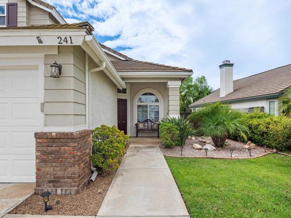 241 Muirfield Way, San Marcos CA 92069