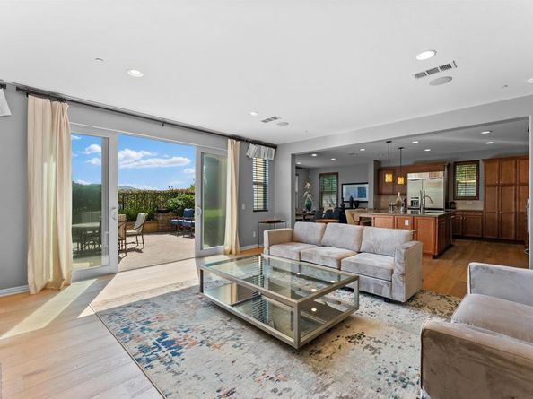 7090 Sitio Corazon, Carlsbad CA 92009
