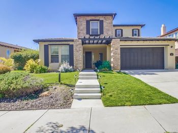 262 Avenida Loretta
