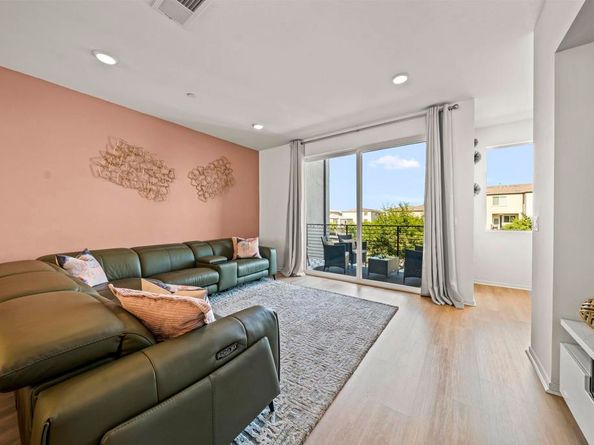 5208 Surfwalk Way 153, San Diego CA 92154