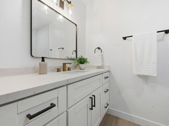 18023 Avenida Alozdra, San Diego CA 92128