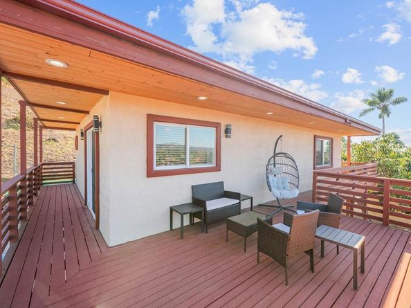 112 Encanto Drive, Escondido CA 92027