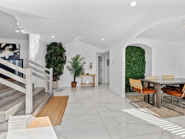 112 Encanto Drive, Escondido CA 92027