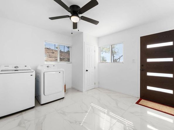 112 Encanto Drive, Escondido CA 92027