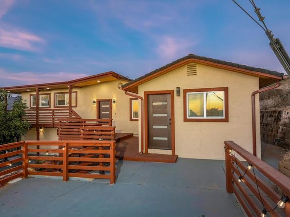 112 Encanto Drive, Escondido CA 92027