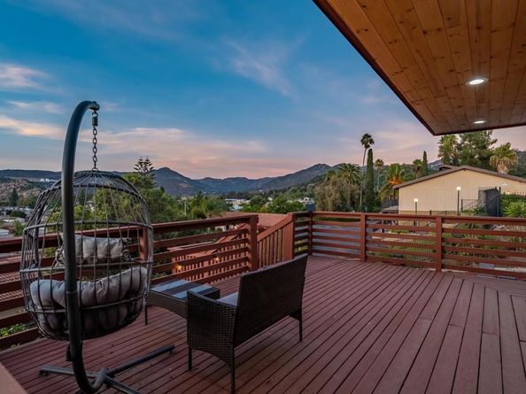 112 Encanto Drive, Escondido CA 92027