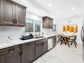 112 Encanto Drive, Escondido CA 92027