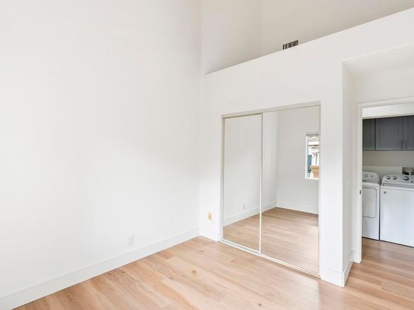 7215 Calabria Ct 74, San Diego CA 92122