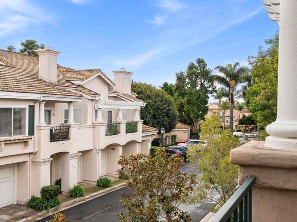 7215 Calabria Ct 74, San Diego CA 92122